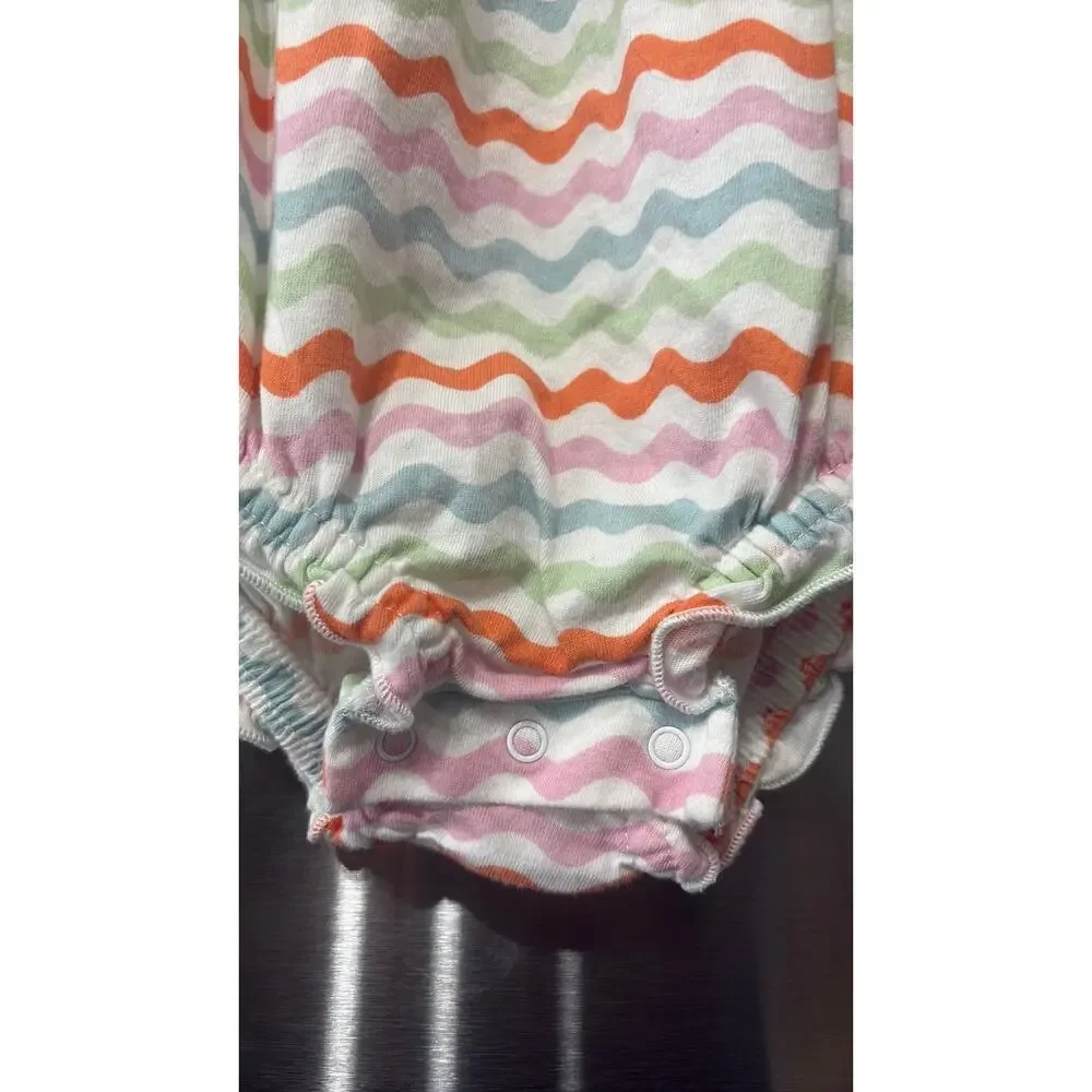 5/$10 Colorful Zigzag Onesie - Old Navy - 3-6mo
